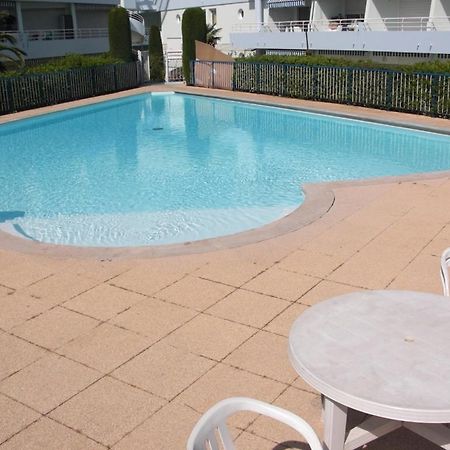 Agreable Appartement 4 Personnes A Villeneuve-Loubet Plage, Piscine, Mer, Commerces A Proximite ภายนอก รูปภาพ