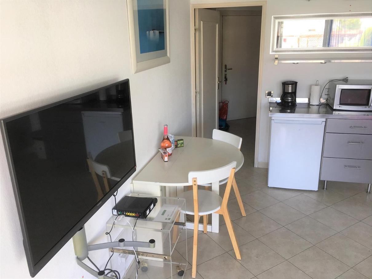 Agreable Appartement 4 Personnes A Villeneuve-Loubet Plage, Piscine, Mer, Commerces A Proximite ภายนอก รูปภาพ