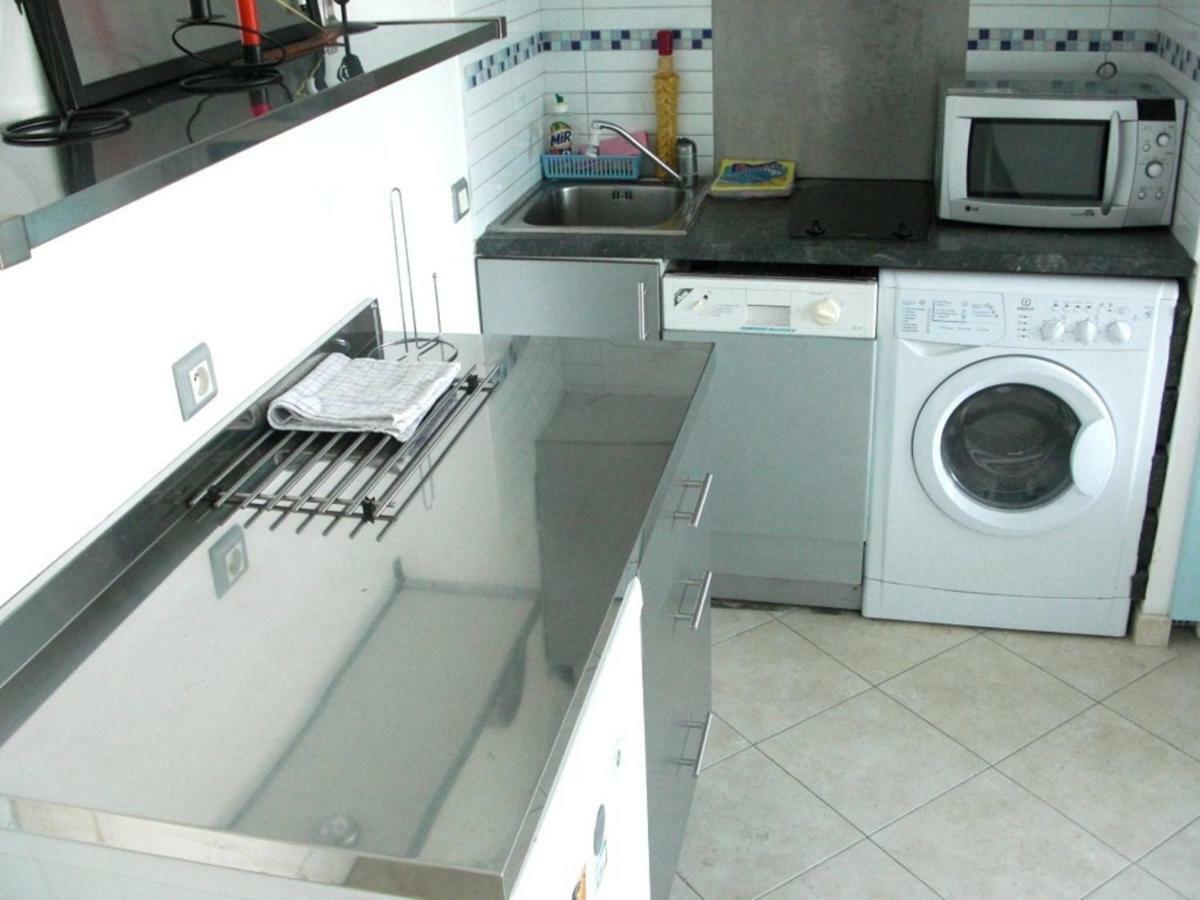 Agreable Appartement 4 Personnes A Villeneuve-Loubet Plage, Piscine, Mer, Commerces A Proximite ภายนอก รูปภาพ